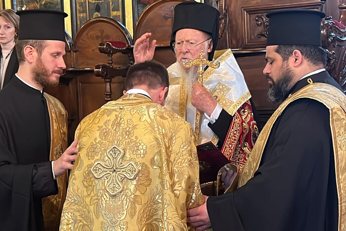 Патріарх Варфоломій очолив літургію українською мовою в Стамбулі