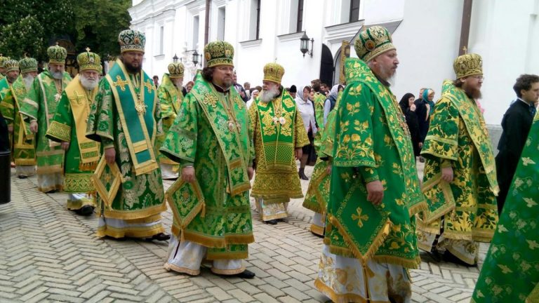 «Російська армія прийшла лікувати нас від гріхів. Це Бог її привів!»- так вважають в УПЦ МП (ФСБ)